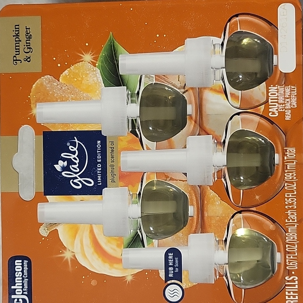 1 NWT Glade® PlugIns® Refills Air Freshener, Pumpkin & Ginger, 3.35 oz, 5 ct - Picture 2 of 3